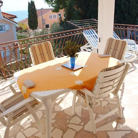 Mirja - 100m From The & Parking Apartment Trogir